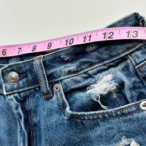 American Eagle Distressed High Waisted Mom Shorts Size 2 - Picture 11 of 13